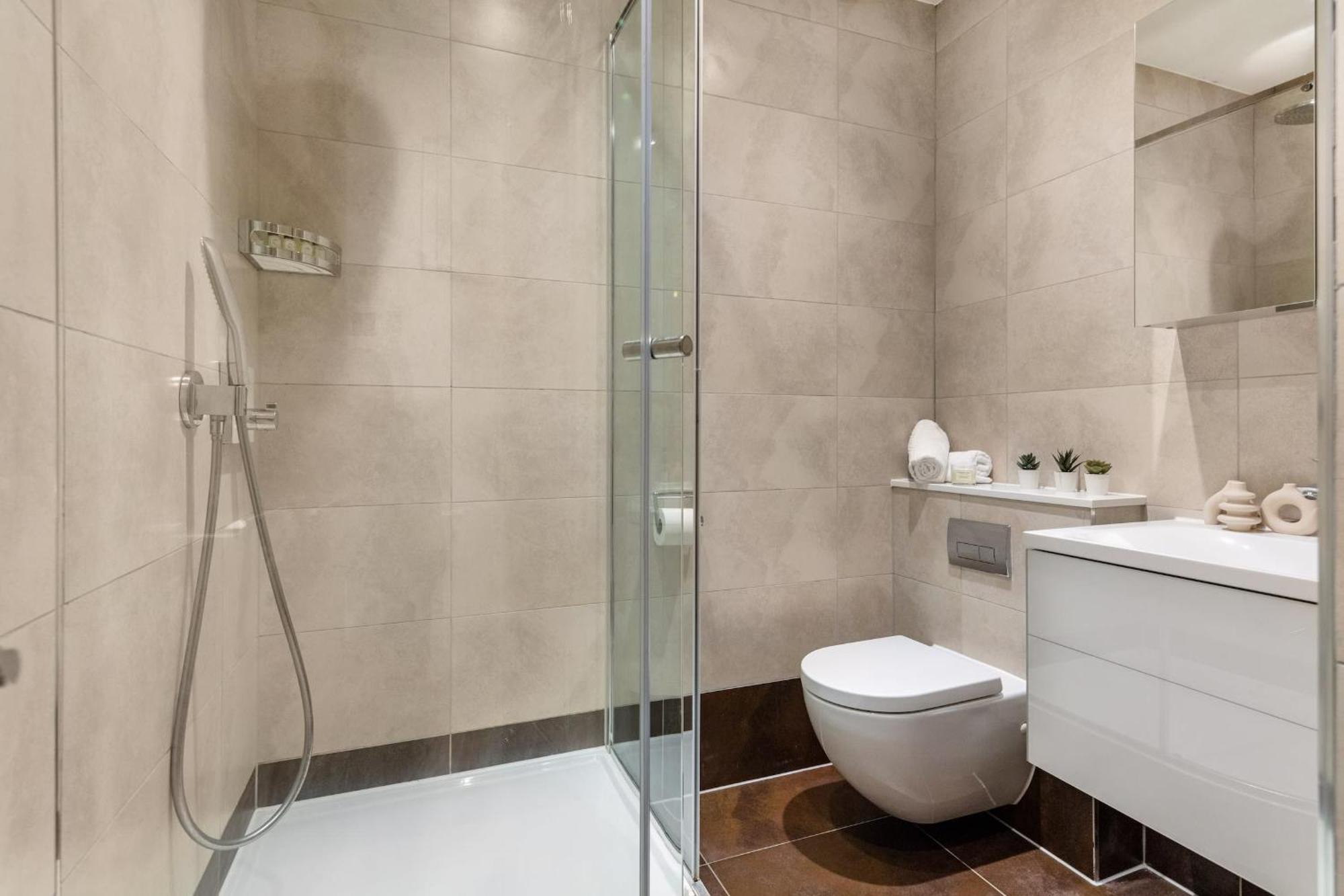 2Br In Soho - Charlotte Street - Cityapartmentstay Londra Dış mekan fotoğraf